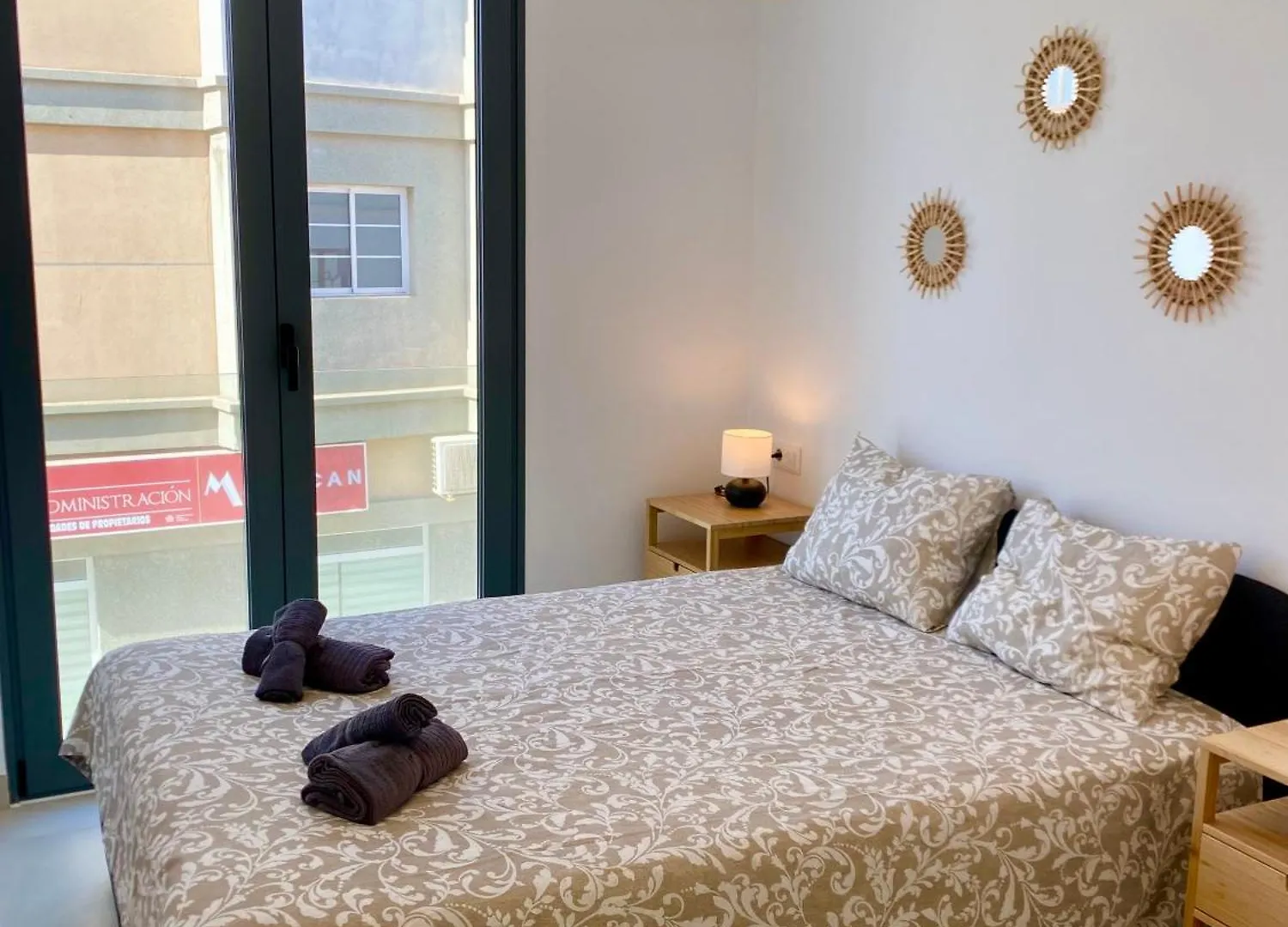 Canarian Sun Apartment 1 contacts